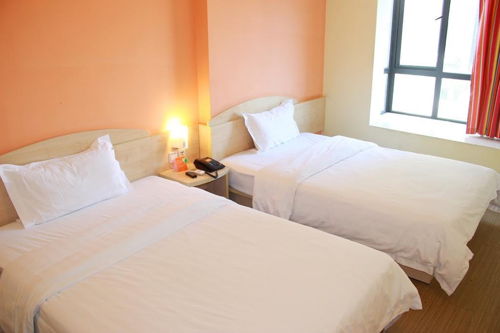 7Days Inn Fuzhou Mawei Exteriör bild